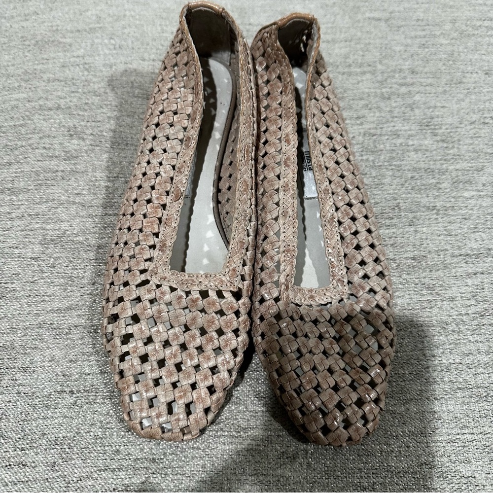 Miista London Woven Beige Court Shoes 38. Block Heels Classic Made in Spain